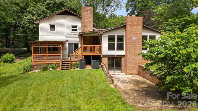 32 Mayfair Drive, Candler, NC 28715