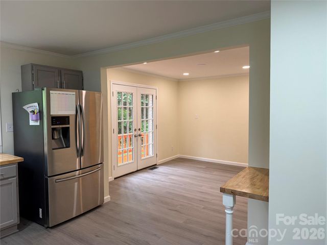 32 Mayfair Drive, Candler, NC 28715