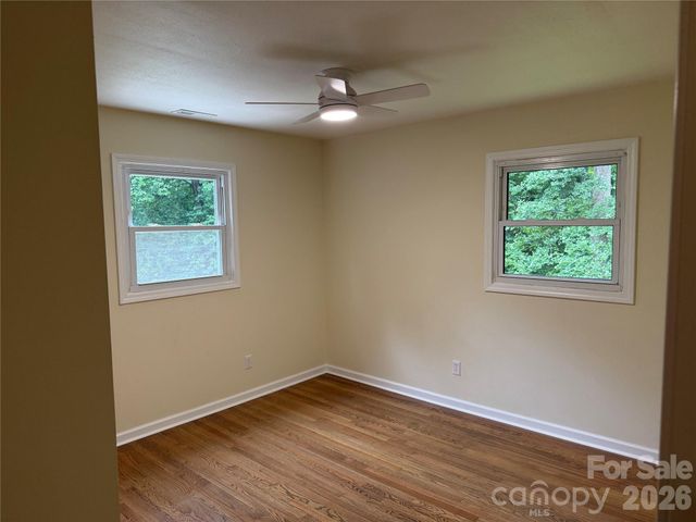 32 Mayfair Drive, Candler, NC 28715