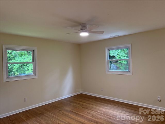 32 Mayfair Drive, Candler, NC 28715