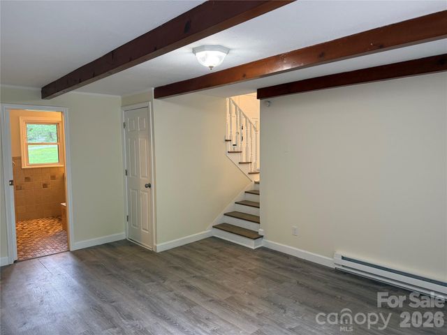 32 Mayfair Drive, Candler, NC 28715