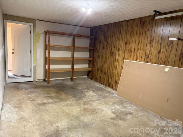 32 Mayfair Drive, Candler, NC 28715