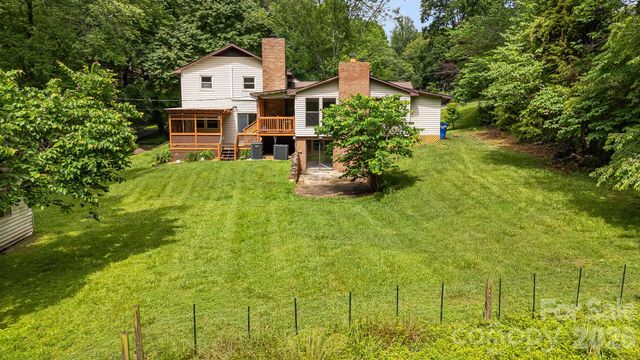 32 Mayfair Drive, Candler, NC 28715