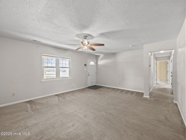 17 Walnut Drive, Jacksonville, NC 28546