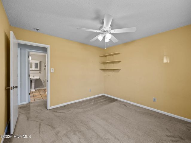 17 Walnut Drive, Jacksonville, NC 28546