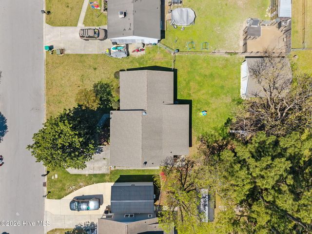 17 Walnut Drive, Jacksonville, NC 28546