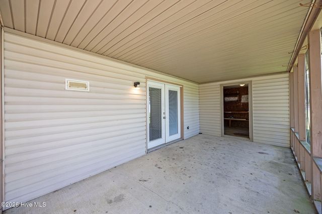 17 Walnut Drive, Jacksonville, NC 28546