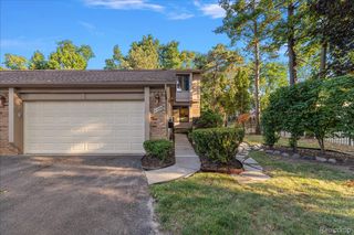 31456 Hunters Circle Drive, Farmington Hills, MI 48334