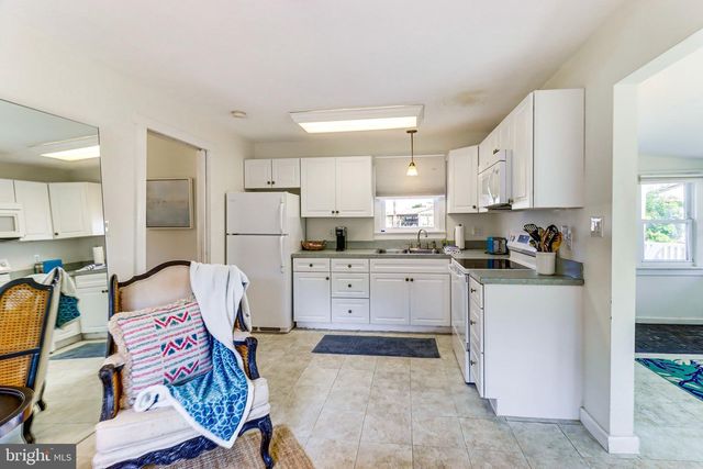14940 CHESAPEAKE BAY DR, Scotland, MD 20687