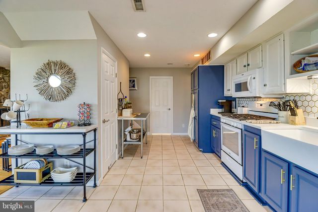 14940 CHESAPEAKE BAY DR, Scotland, MD 20687