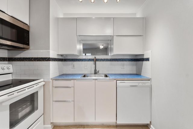 2404 Longview ST 105, Austin, TX 78705