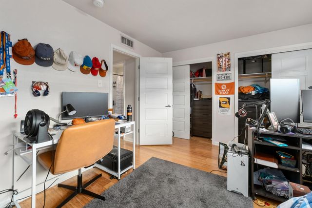 2404 Longview ST 105, Austin, TX 78705