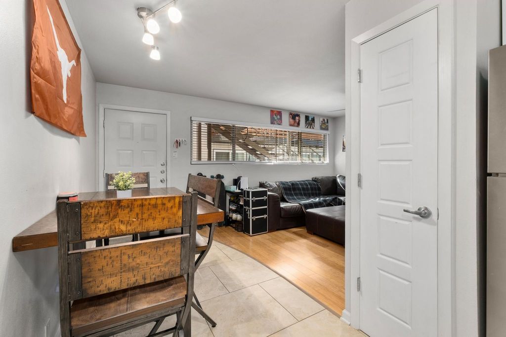 2404 Longview ST 105, Austin, TX 78705