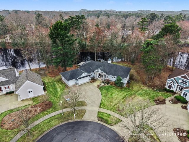 17914 Shallow Springs Court, Spring Lake, MI 49456