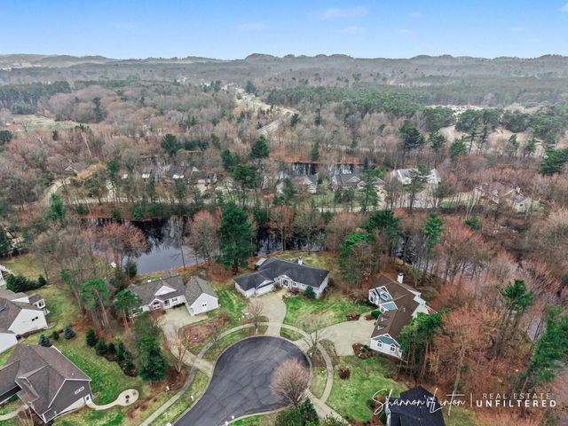 17914 Shallow Springs Court, Spring Lake, MI 49456