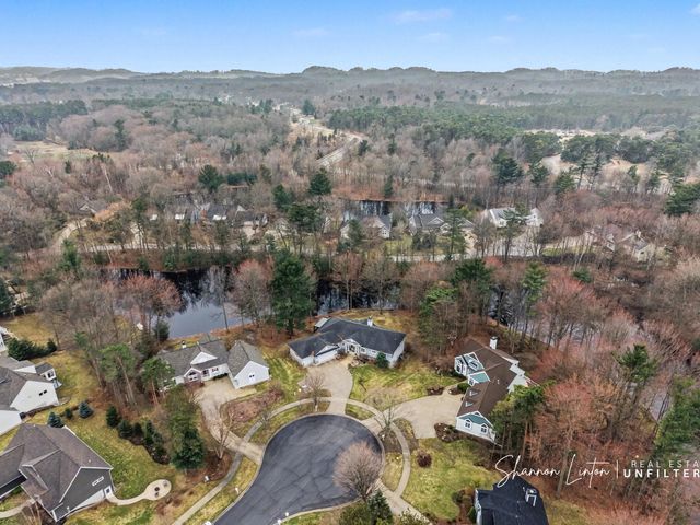 17914 Shallow Springs Court, Spring Lake, MI 49456