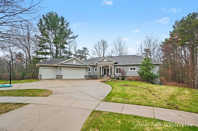 17914 Shallow Springs Court, Spring Lake, MI 49456