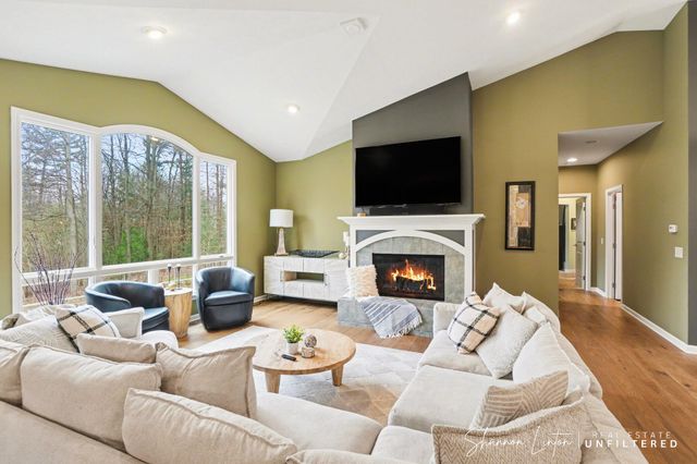 17914 Shallow Springs Court, Spring Lake, MI 49456