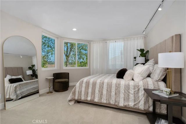 25901 Nellie Gail, Laguna Hills, CA 92653