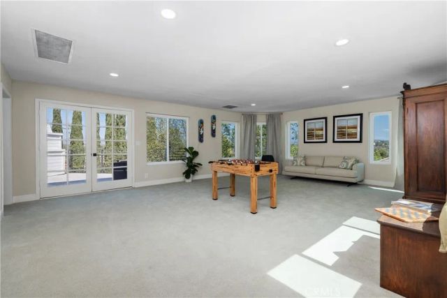 25901 Nellie Gail, Laguna Hills, CA 92653