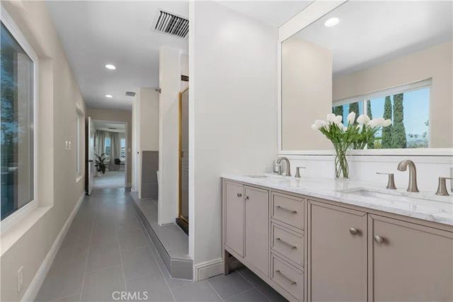 25901 Nellie Gail, Laguna Hills, CA 92653