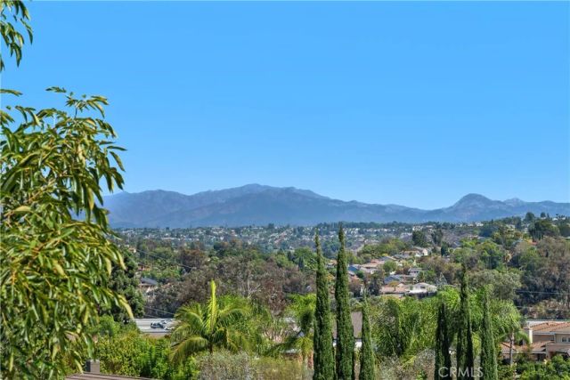 25901 Nellie Gail, Laguna Hills, CA 92653