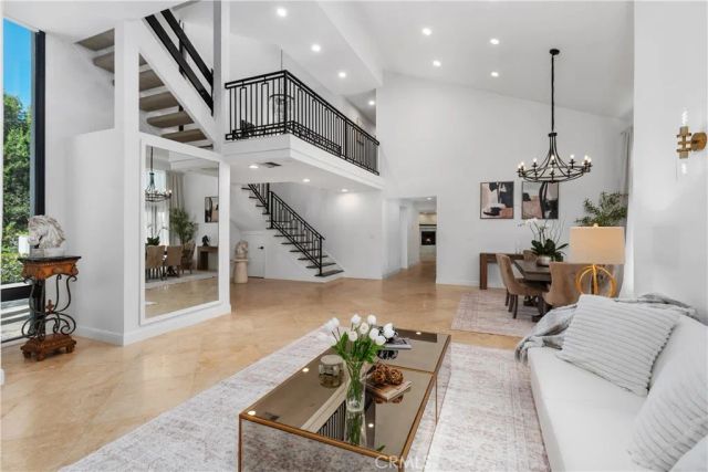 25901 Nellie Gail, Laguna Hills, CA 92653