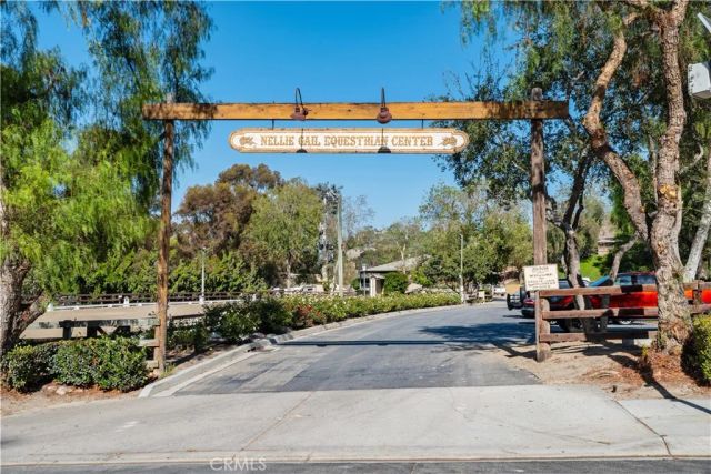 25901 Nellie Gail, Laguna Hills, CA 92653