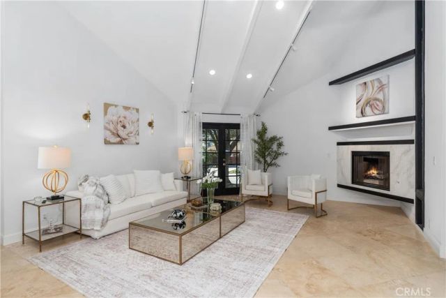 25901 Nellie Gail, Laguna Hills, CA 92653