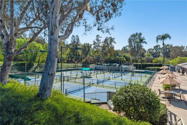 25901 Nellie Gail, Laguna Hills, CA 92653