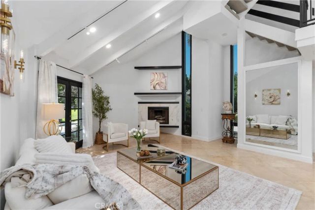25901 Nellie Gail, Laguna Hills, CA 92653