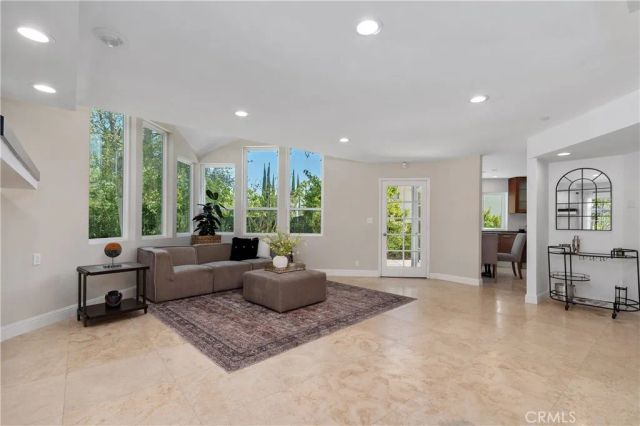 25901 Nellie Gail, Laguna Hills, CA 92653