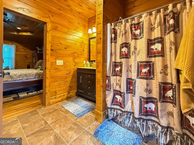 186 Holly Lane, Cleveland, GA 30528