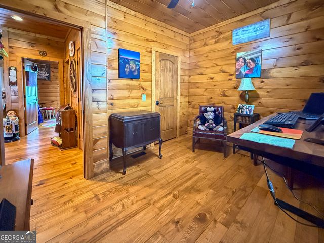 186 Holly Lane, Cleveland, GA 30528