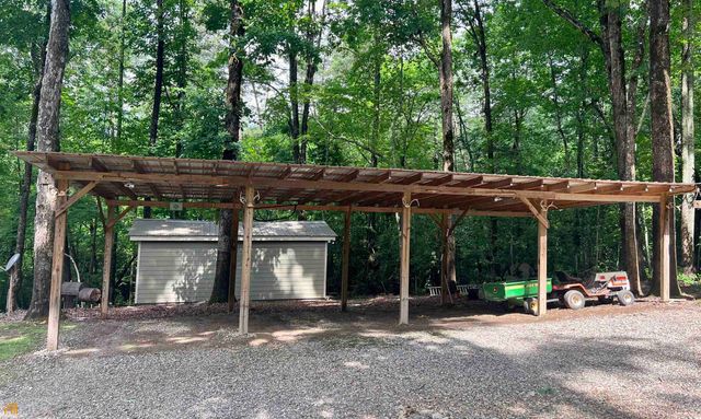 186 Holly Lane, Cleveland, GA 30528