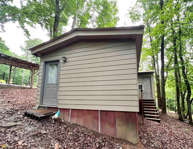 186 Holly Lane, Cleveland, GA 30528