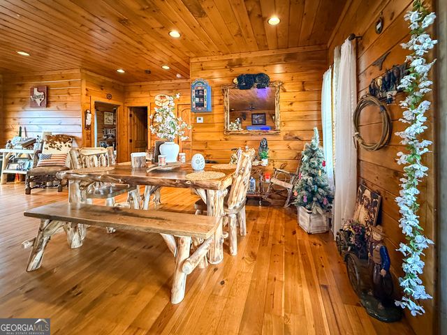 186 Holly Lane, Cleveland, GA 30528