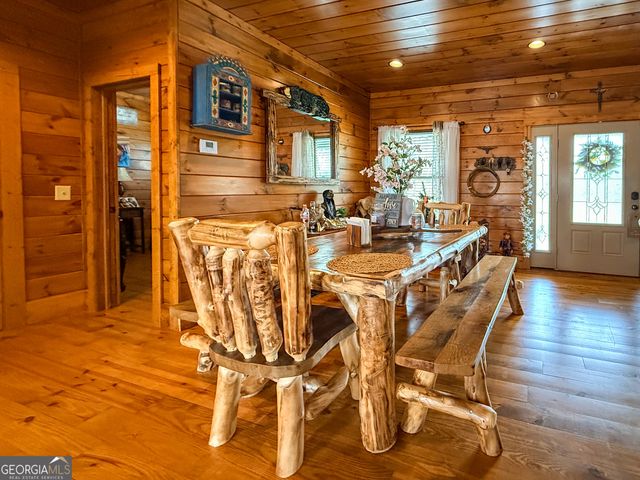 186 Holly Lane, Cleveland, GA 30528