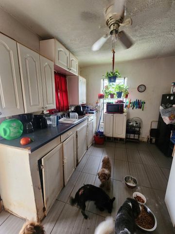 332 Pennsylvania Street, Houston, TX 77029