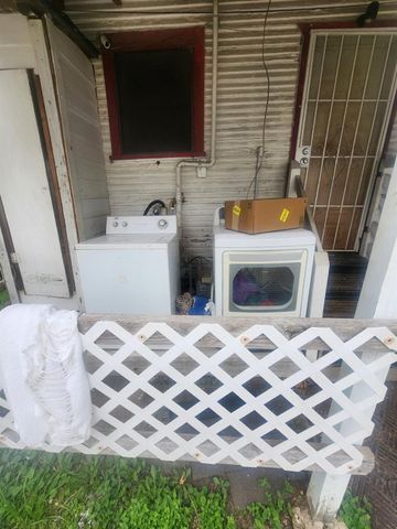 332 Pennsylvania Street, Houston, TX 77029