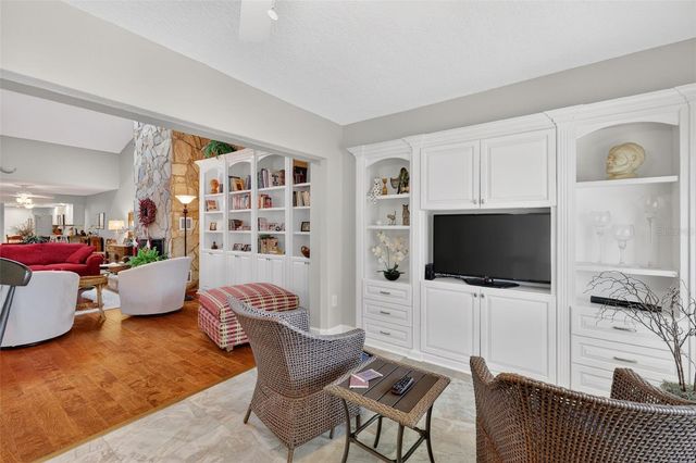 100 S TREMAIN STREET F1, Mount Dora, FL 32757