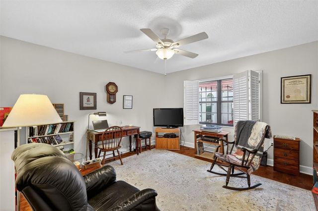 100 S TREMAIN STREET F1, Mount Dora, FL 32757