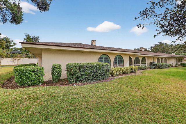 100 S TREMAIN STREET F1, Mount Dora, FL 32757