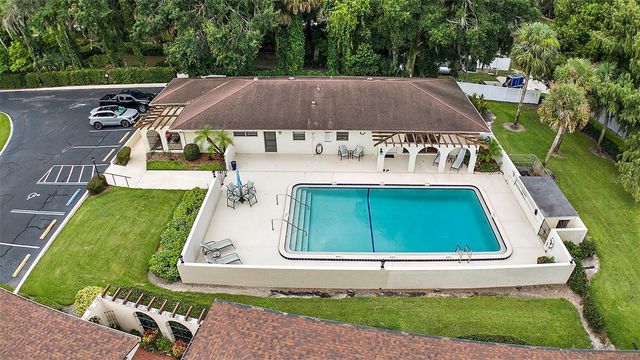 100 S TREMAIN STREET F1, Mount Dora, FL 32757