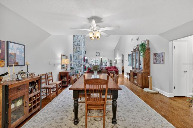 100 S TREMAIN STREET F1, Mount Dora, FL 32757