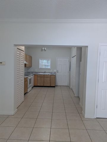 114 Cedar St 2, St Augustine, FL 32084