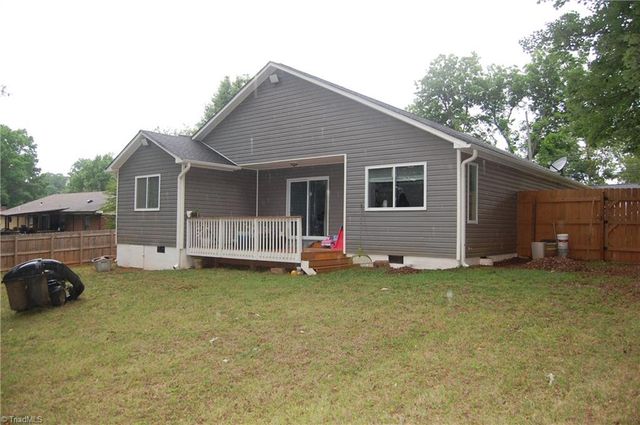 120 Oak Summit Road, Winston-salem, NC 27105