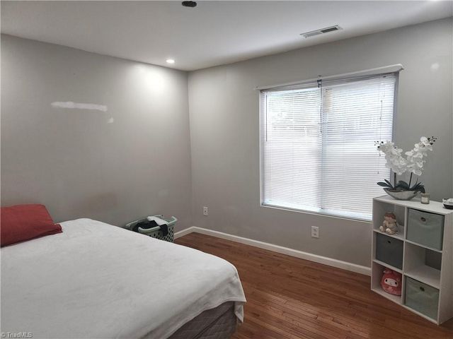 120 Oak Summit Road, Winston-salem, NC 27105