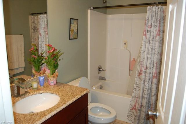 120 Oak Summit Road, Winston-salem, NC 27105
