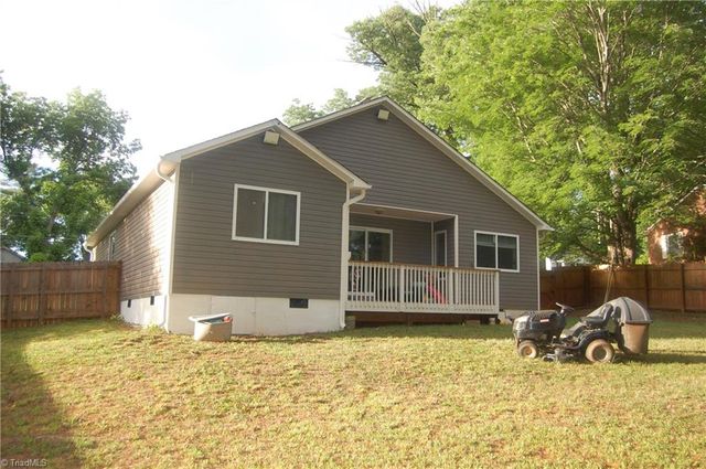 120 Oak Summit Road, Winston-salem, NC 27105
